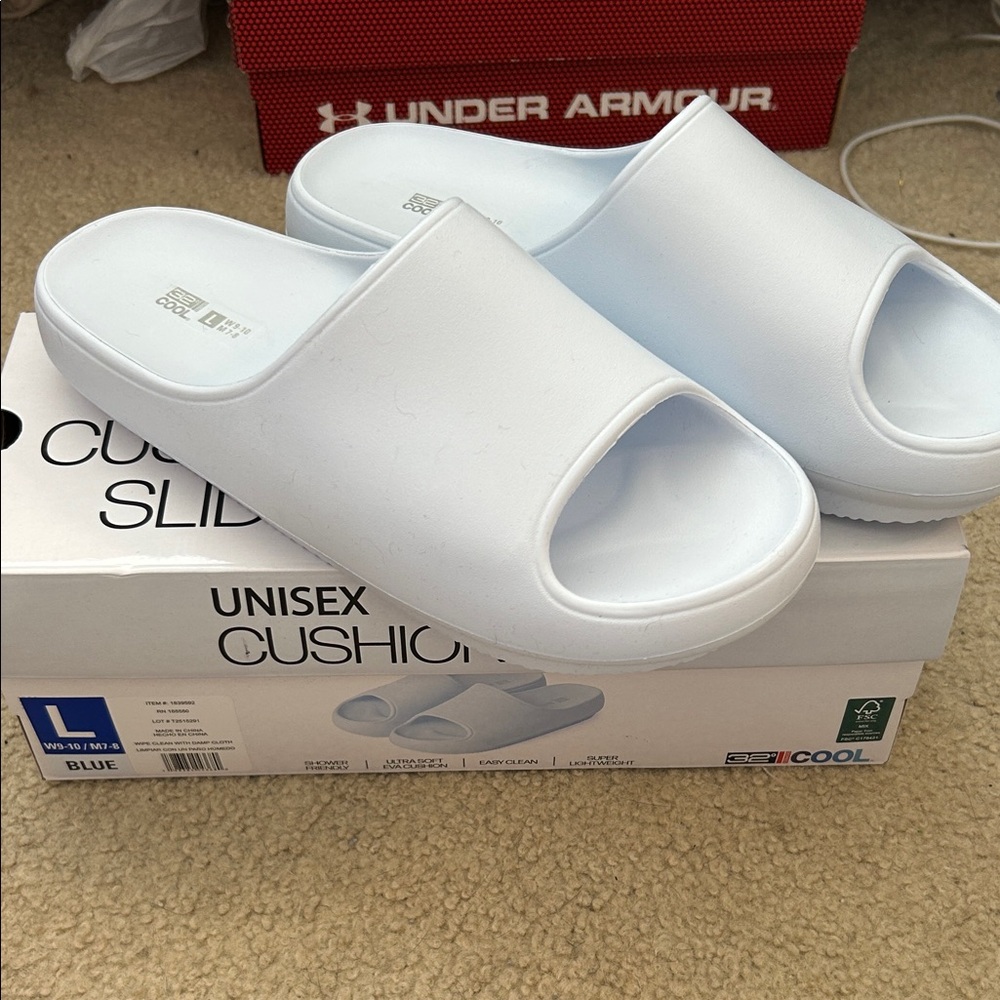 32 Degrees brand Blue Unisex Cushion Slides